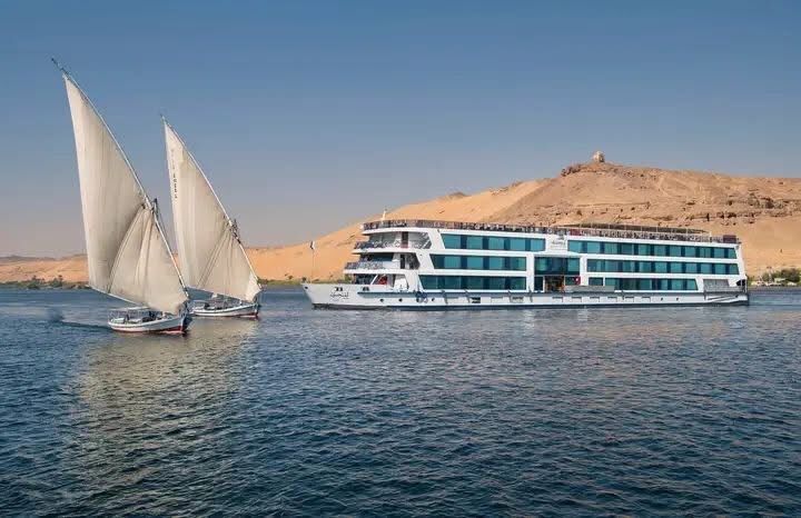 Cruises Tours